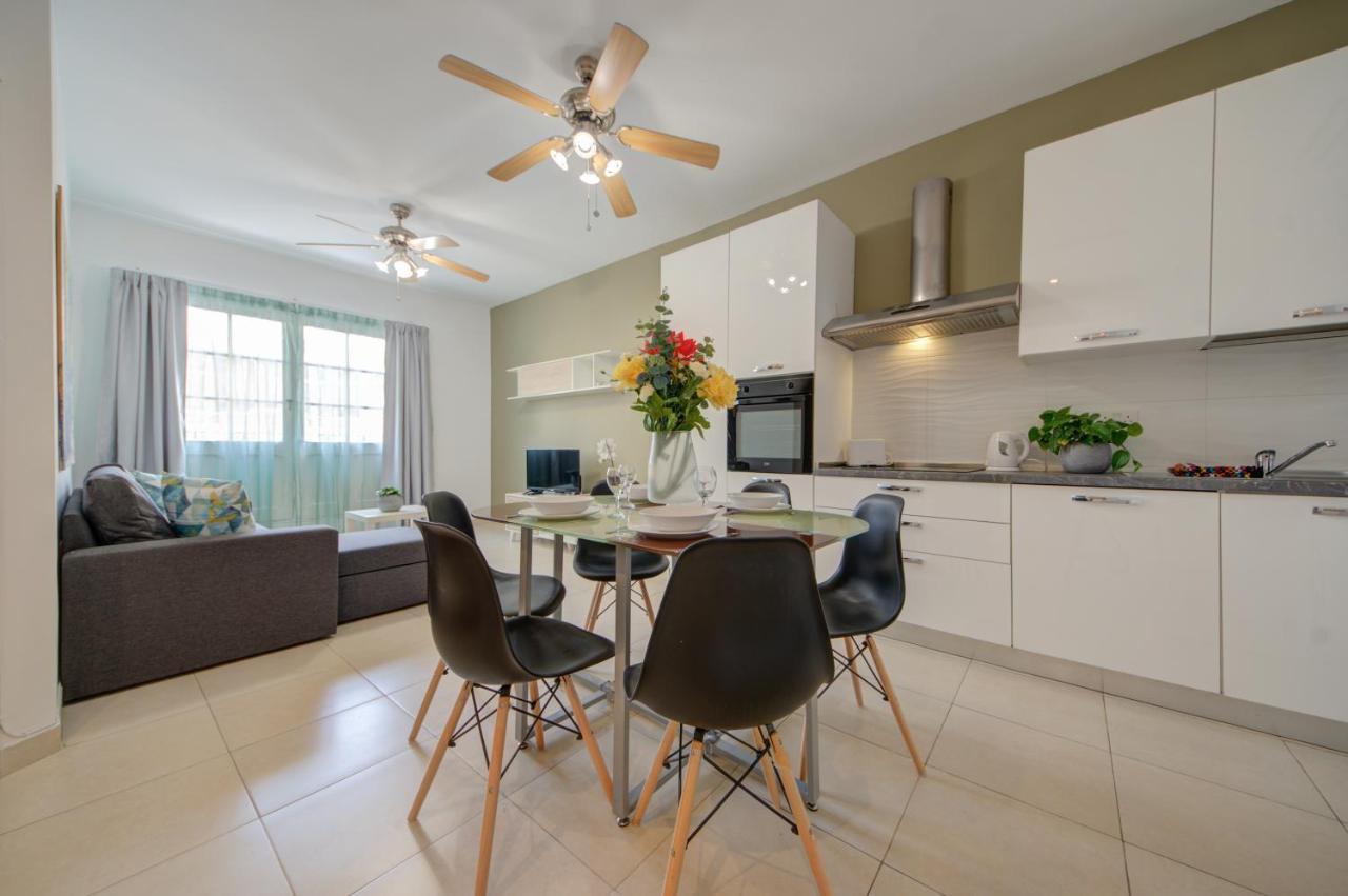 Azure Haven - Gzira Apartments And Penthouse By Shortletsmalta 외부 사진