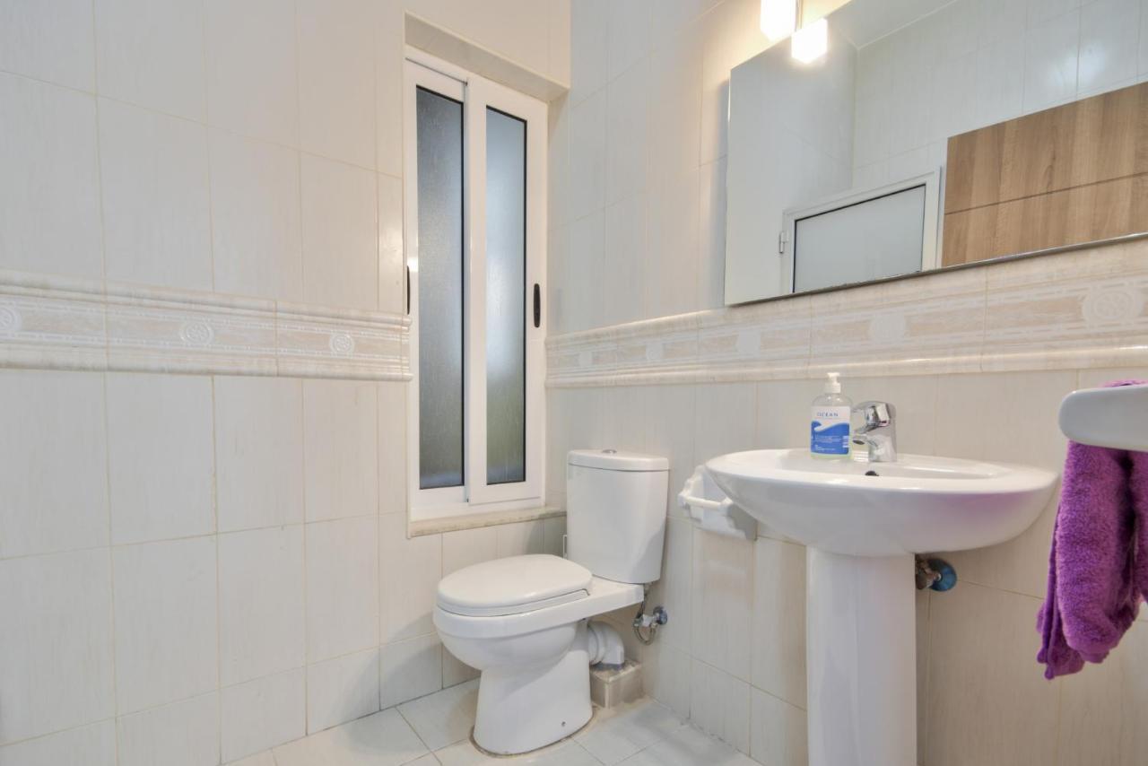 Azure Haven - Gzira Apartments And Penthouse By Shortletsmalta 외부 사진